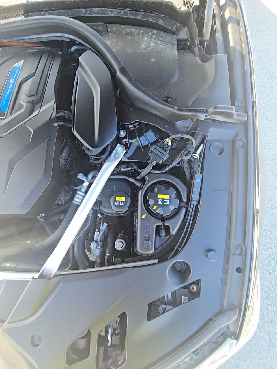 2022 BMW 5 Series 530e RWD