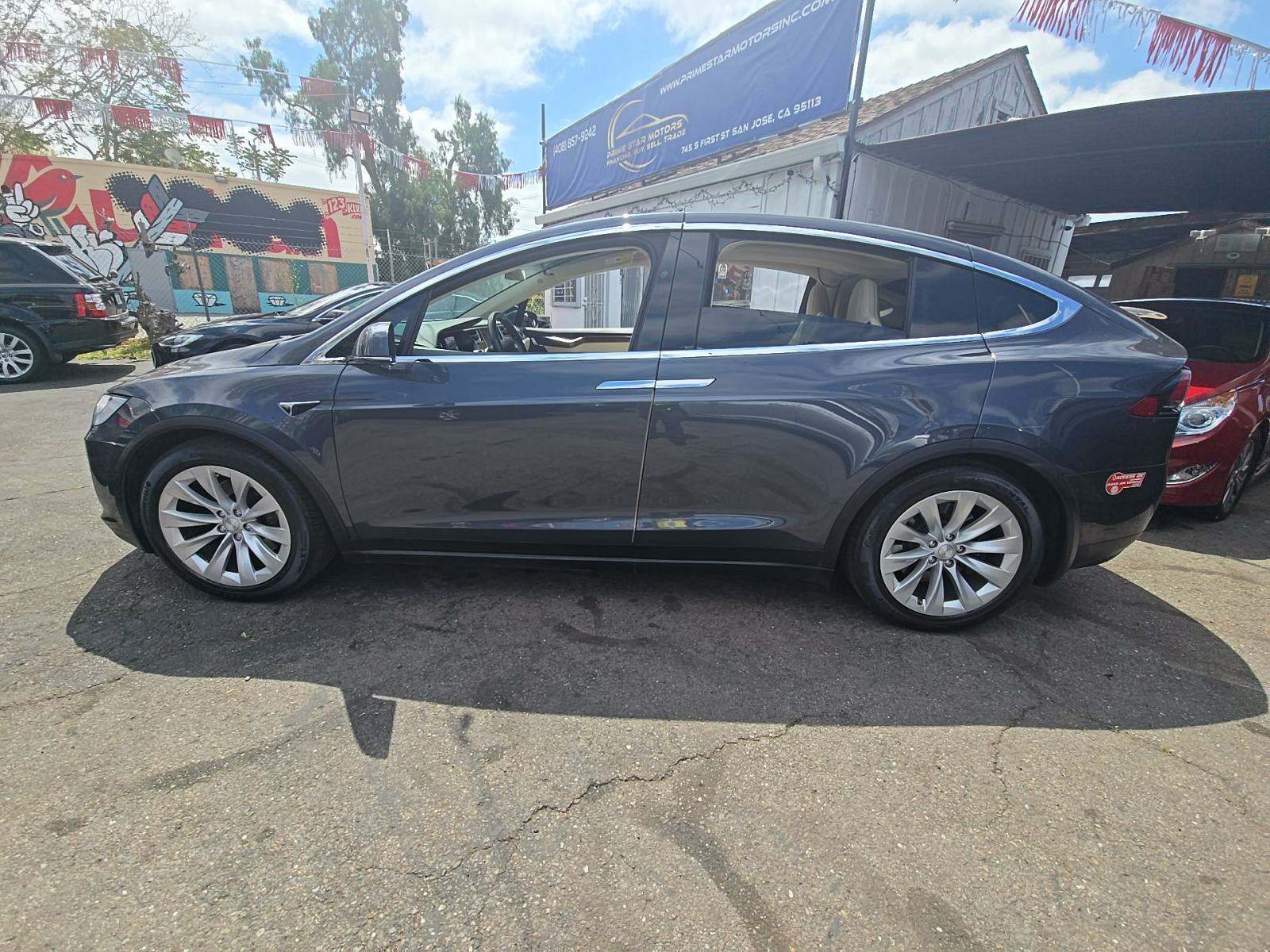 2017 Tesla Model X 75D AWD