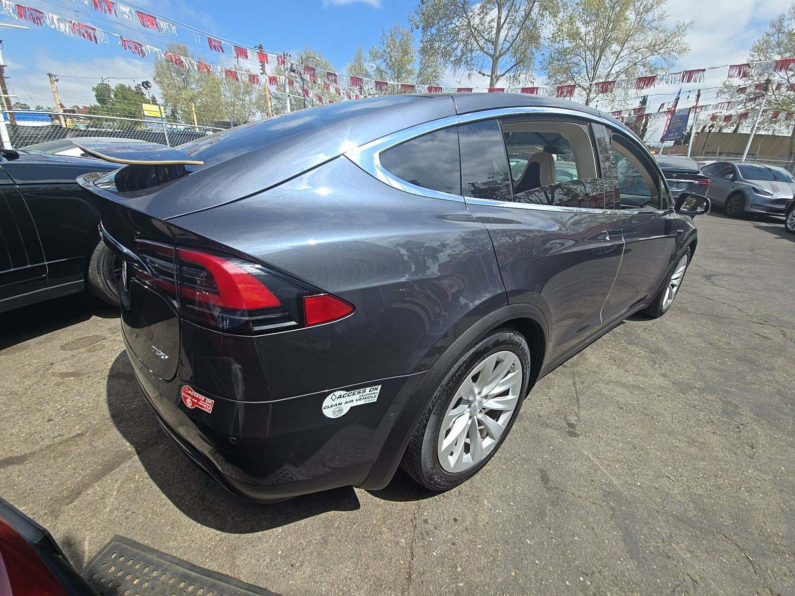 2017 Tesla Model X 75D AWD