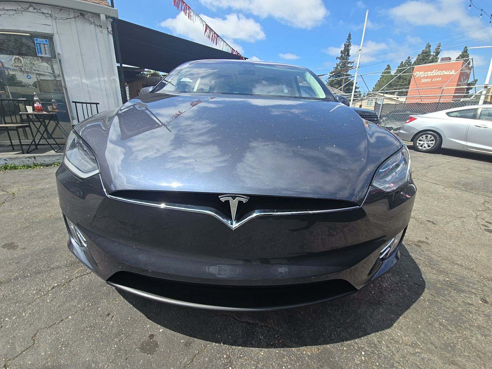 2017 Tesla Model X 75D AWD