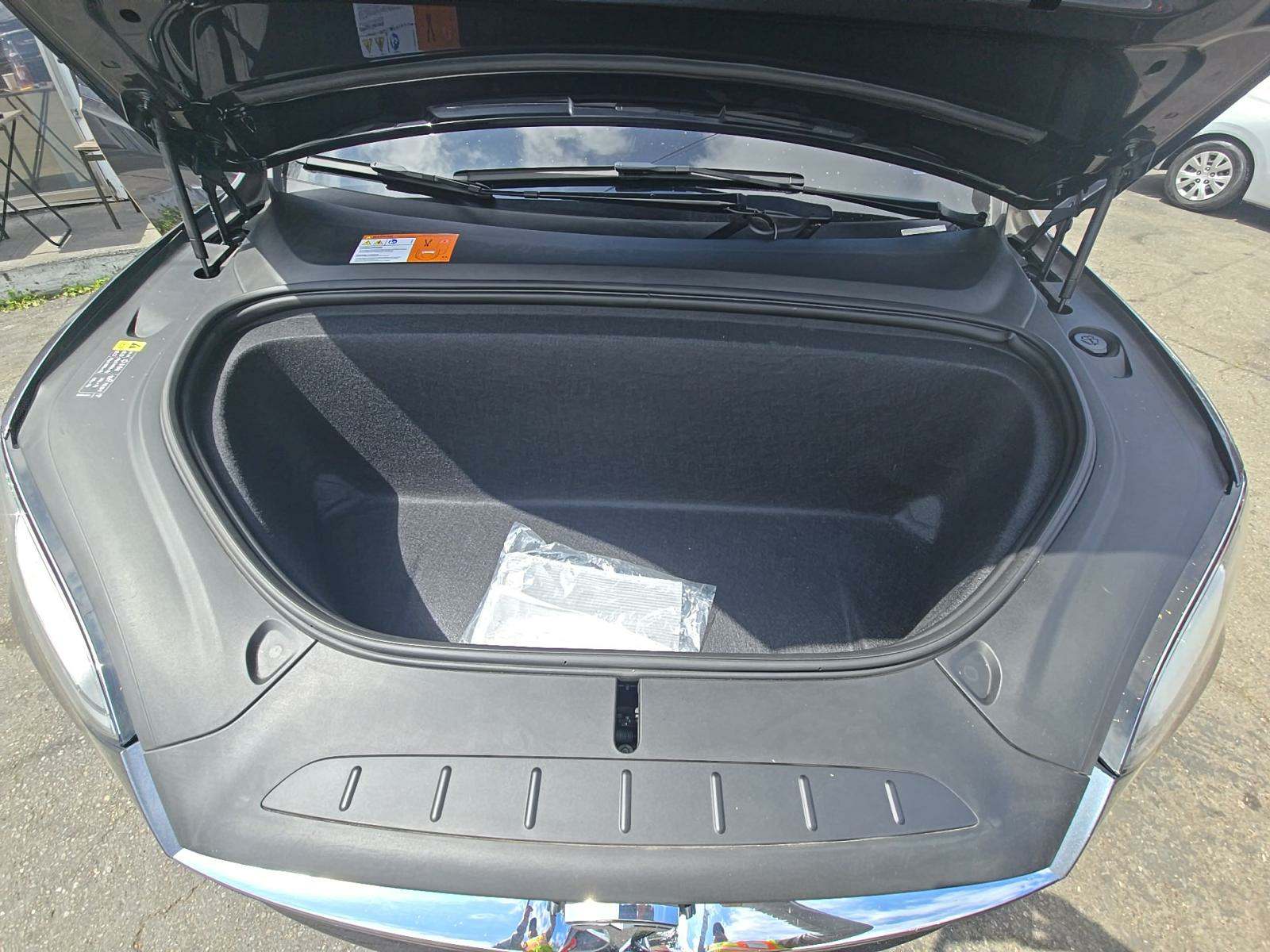 2017 Tesla Model X 75D AWD