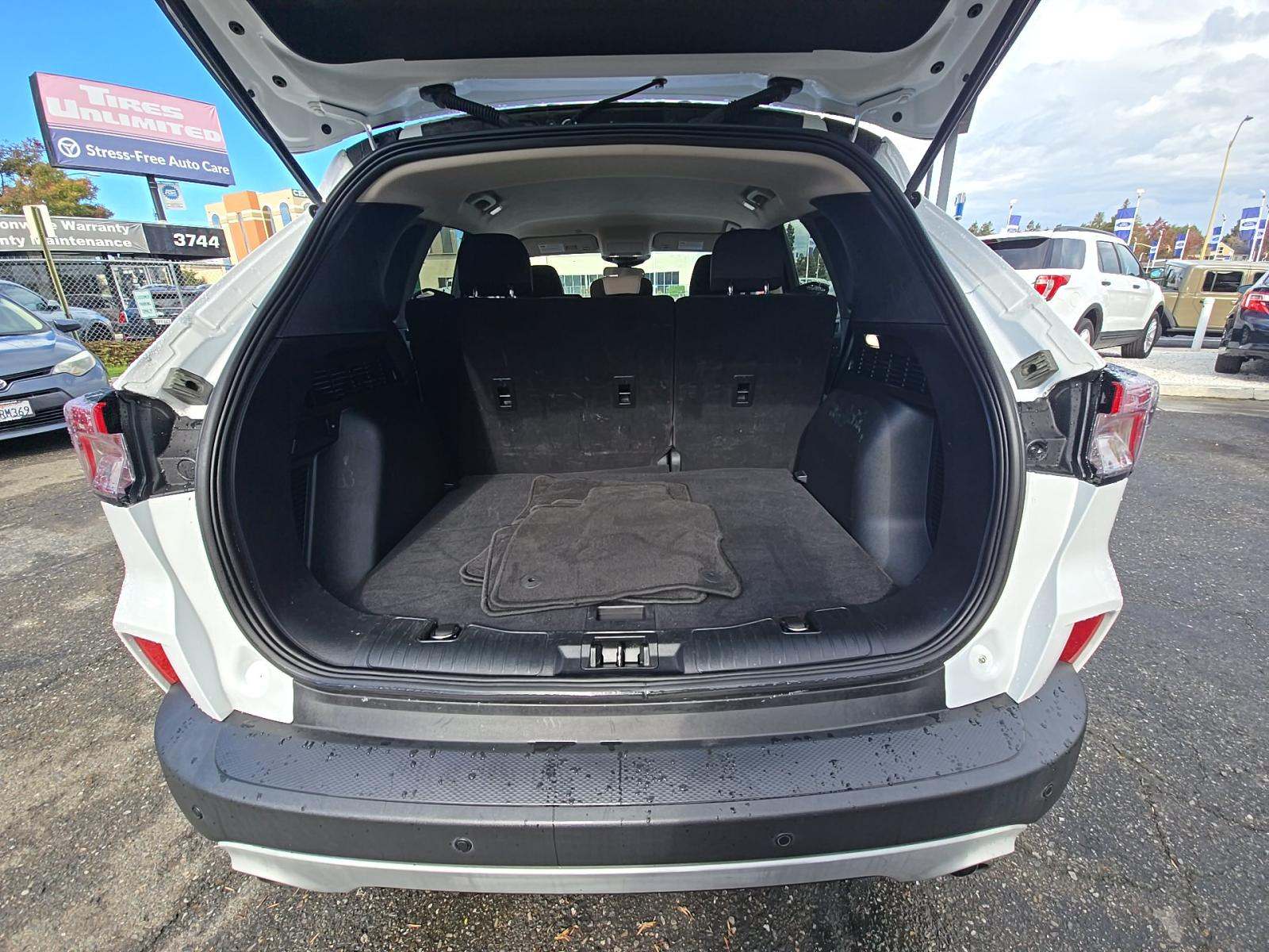 2020 Ford Escape SE FWD