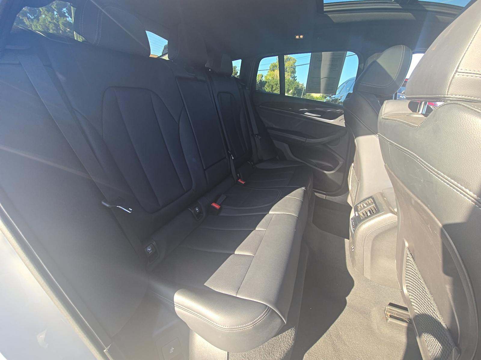 2023 BMW X4 xDrive30i AWD