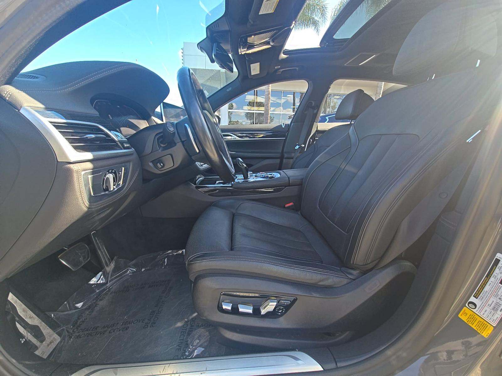 2022 BMW 7 Series 740i RWD