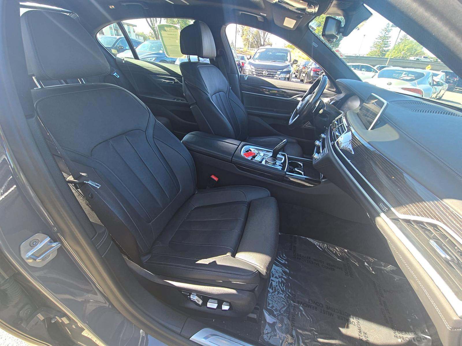 2022 BMW 7 Series 740i RWD