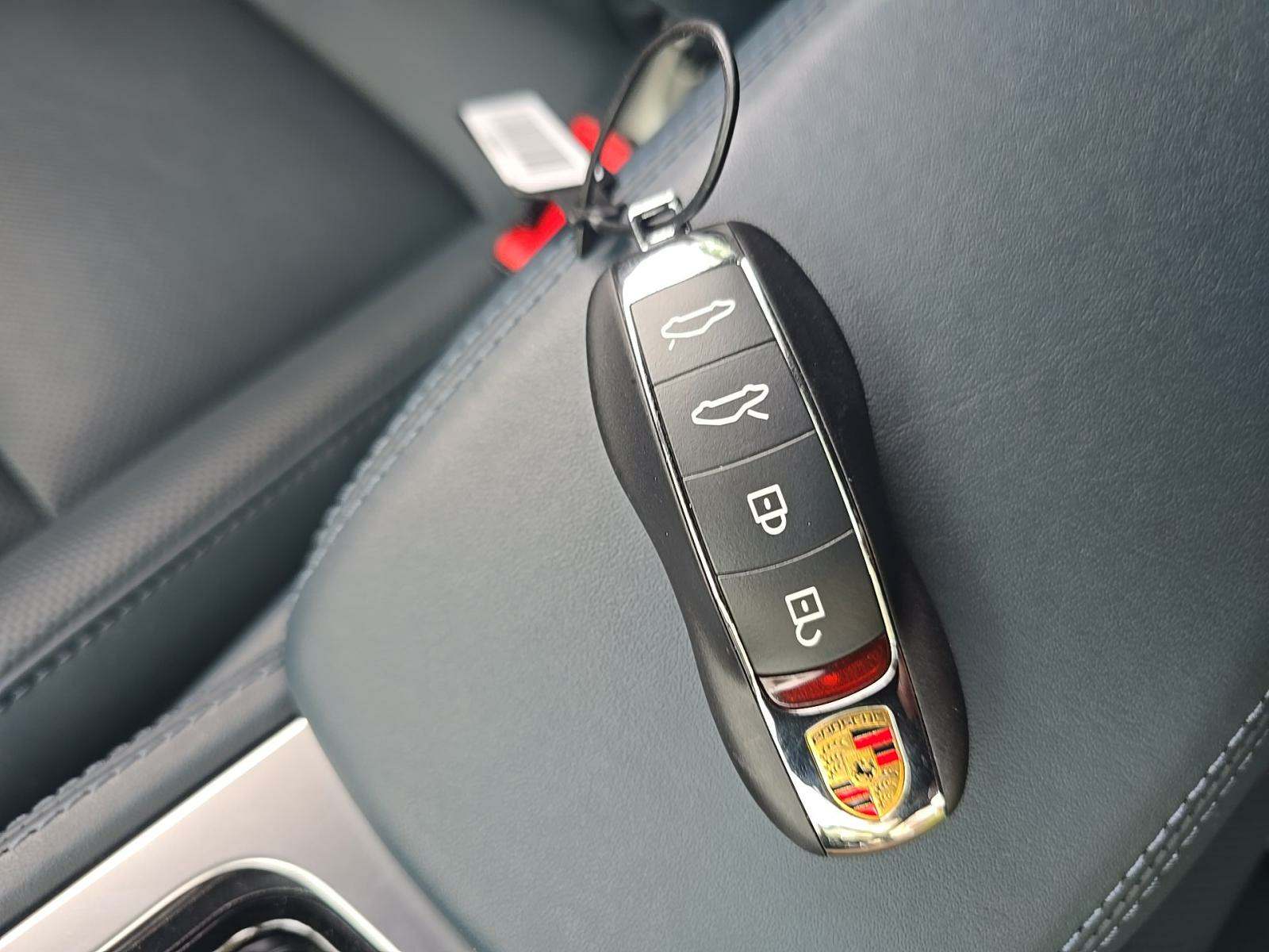 2023 Porsche 718 Cayman S RWD