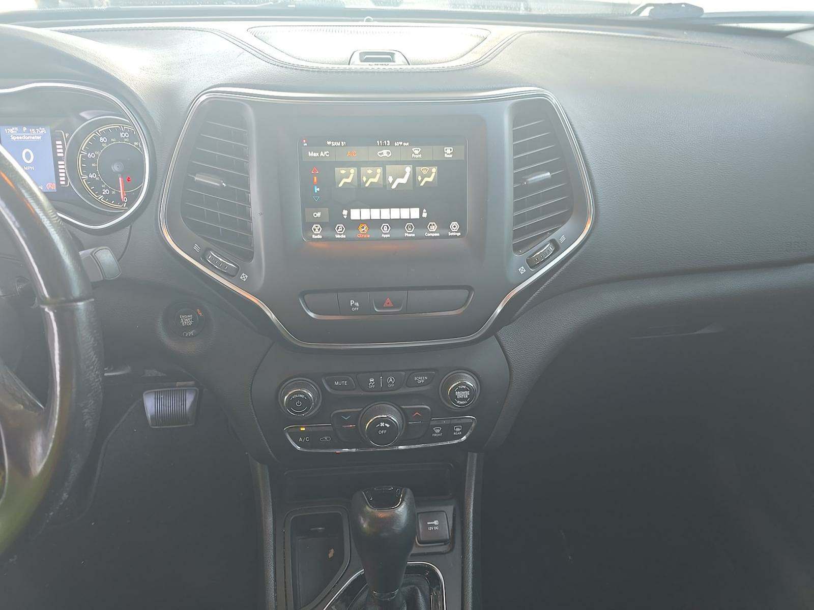 2019 Jeep Cherokee Latitude Altitude Edition FWD