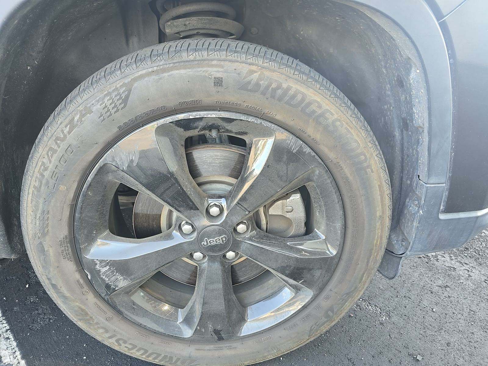 2019 Jeep Cherokee Latitude Altitude Edition FWD