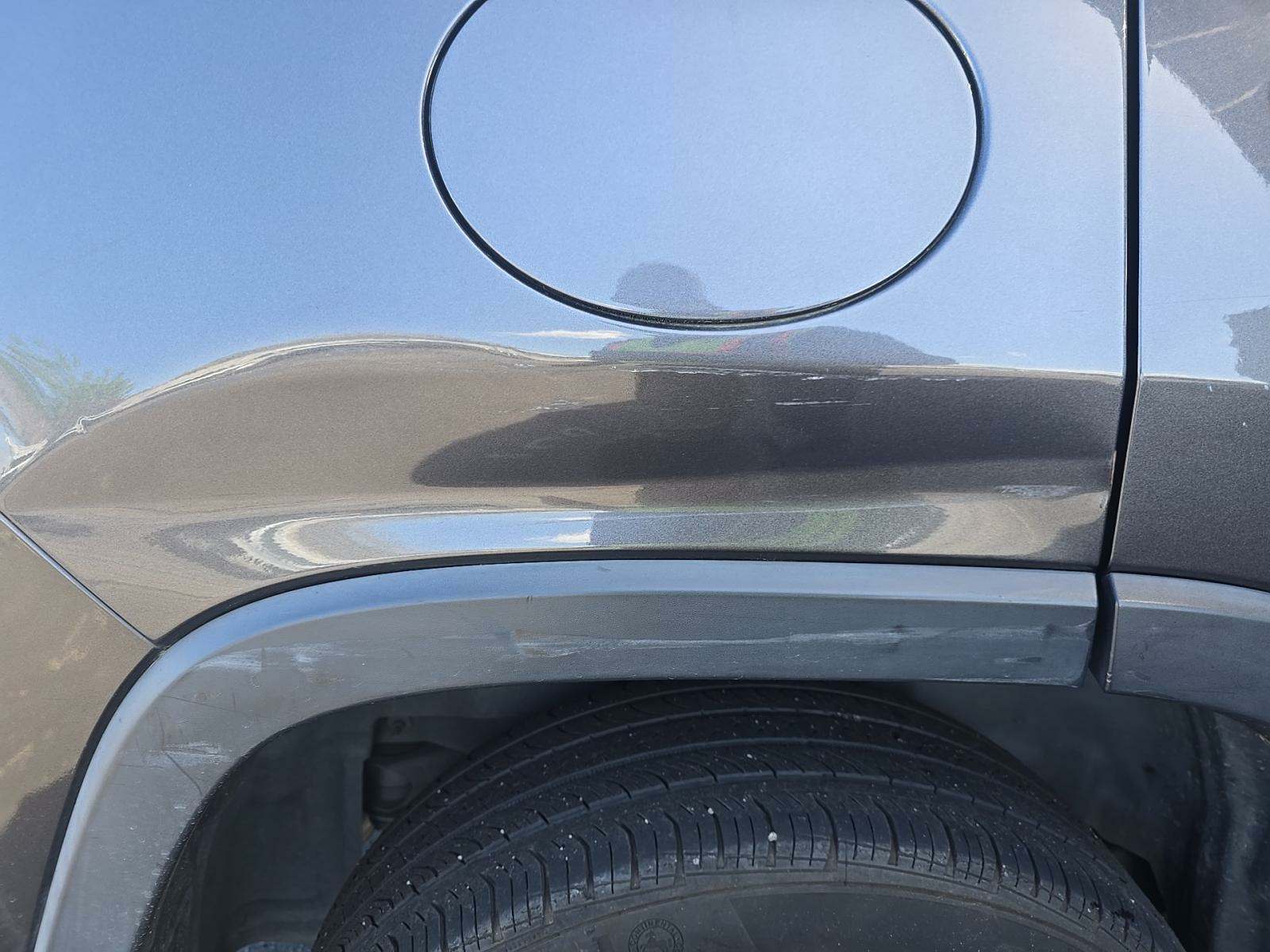 2019 Jeep Cherokee Latitude Altitude Edition FWD