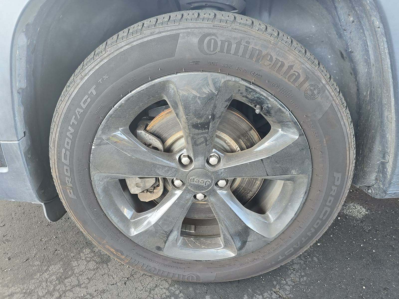 2019 Jeep Cherokee Latitude Altitude Edition FWD