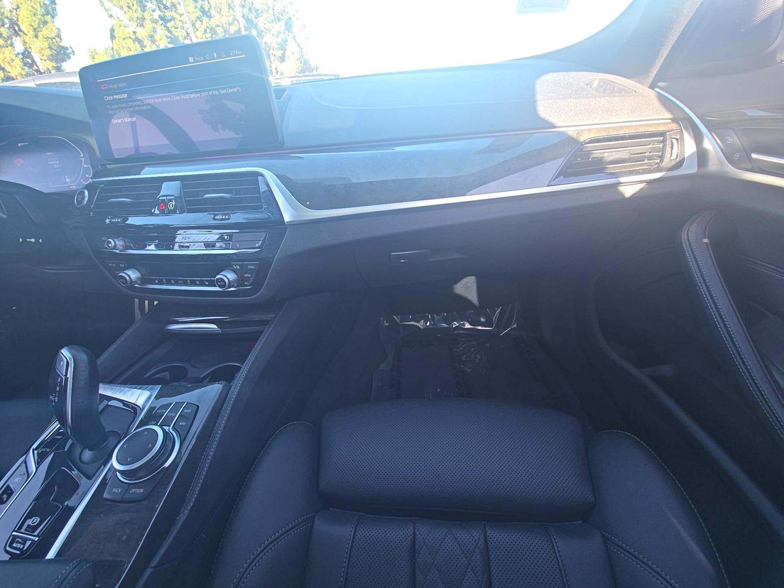 2022 BMW 5 Series 530e RWD