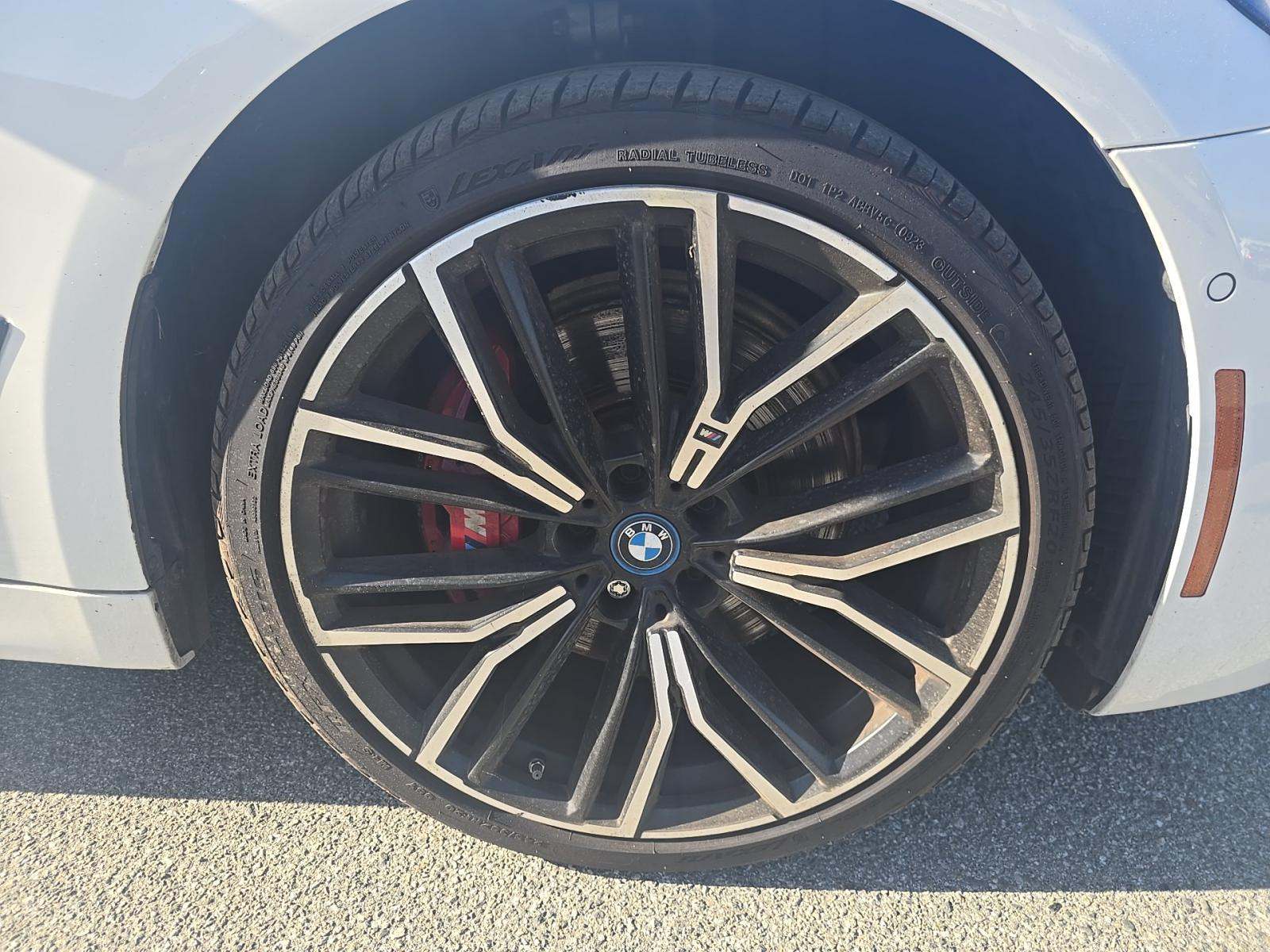 2022 BMW 5 Series 530e RWD