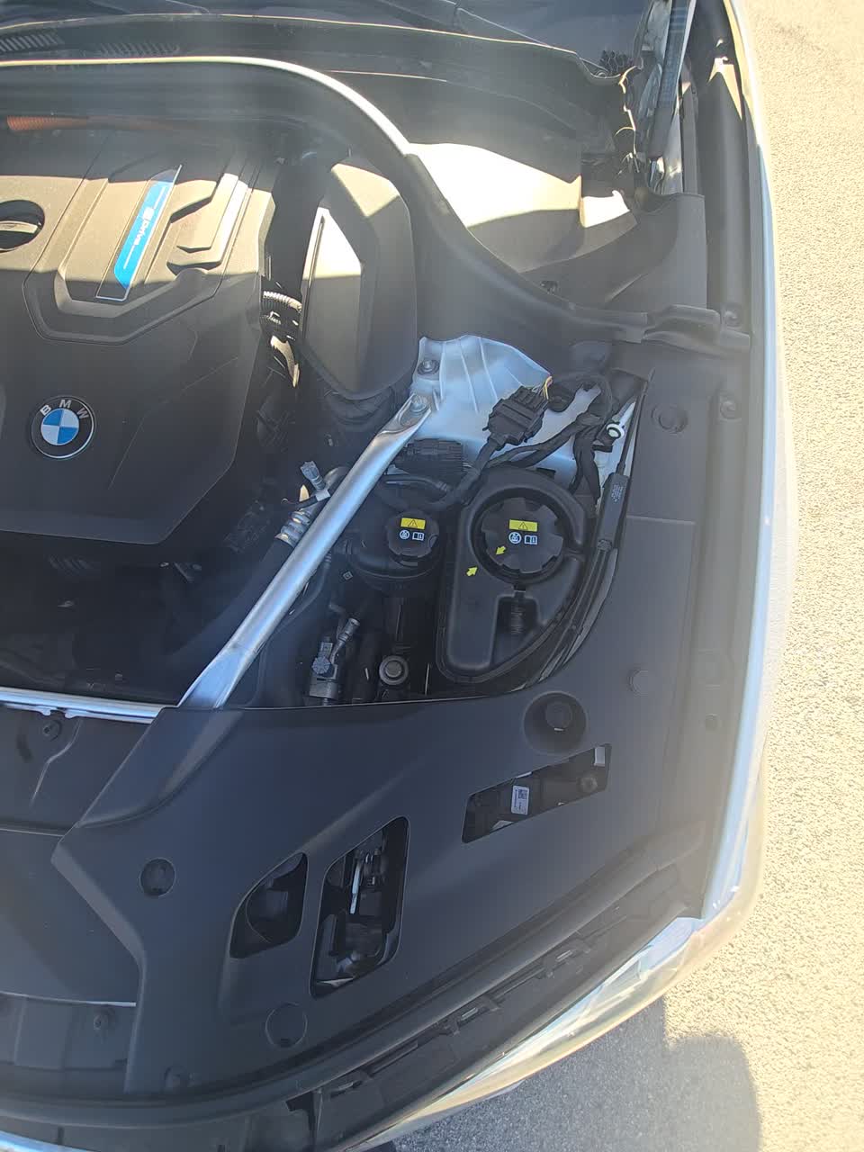 2022 BMW 5 Series 530e RWD