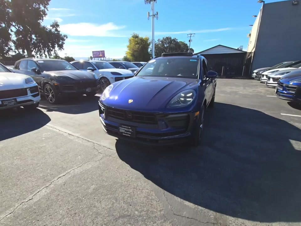 2025 Porsche Macan Base AWD