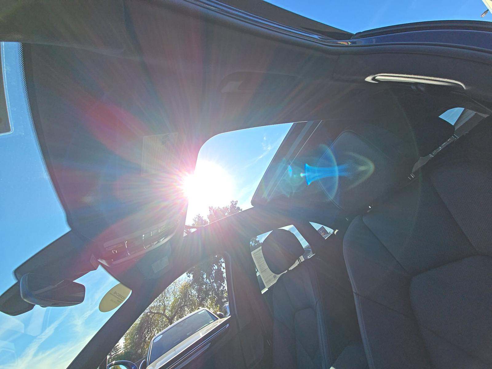 2025 Porsche Macan Base AWD