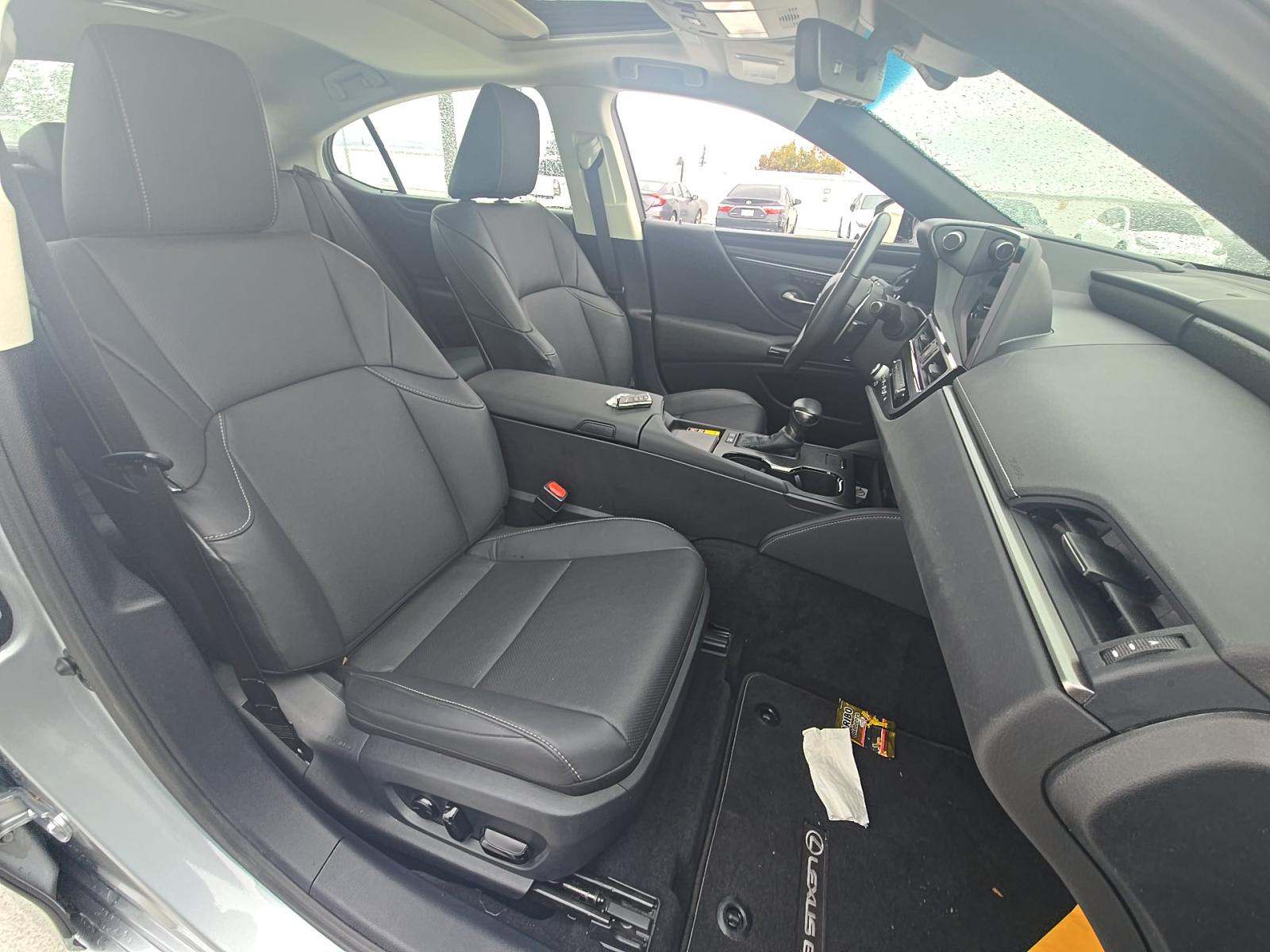 2025 Lexus ES ES 300h FWD