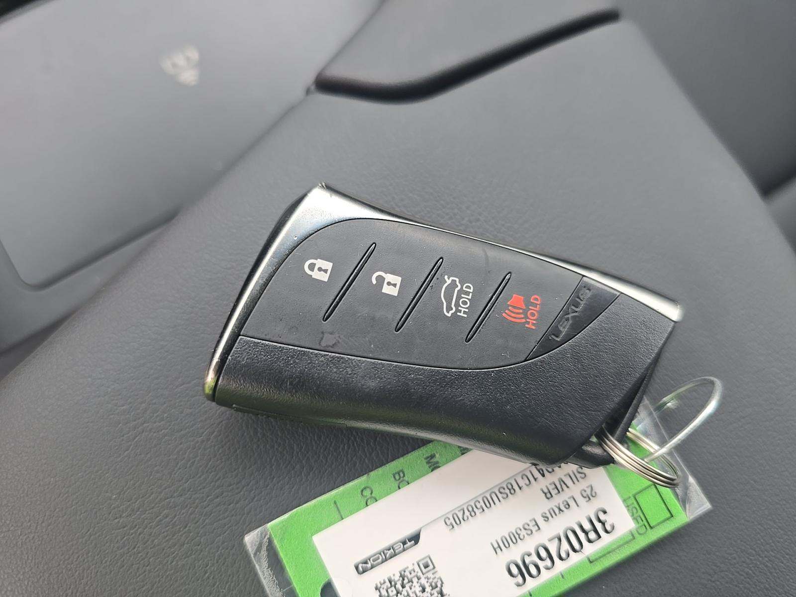 2025 Lexus ES ES 300h FWD