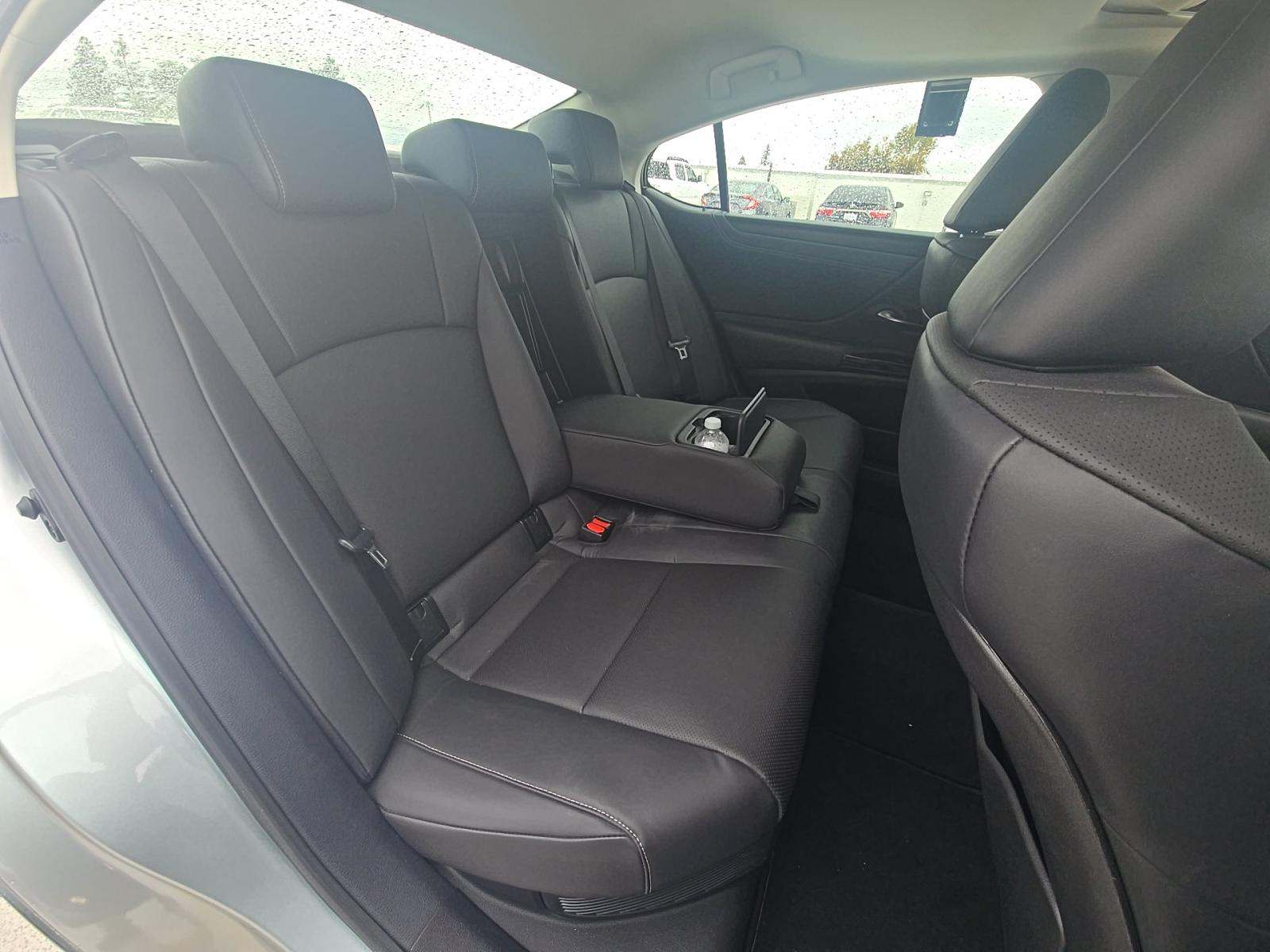 2025 Lexus ES ES 300h FWD