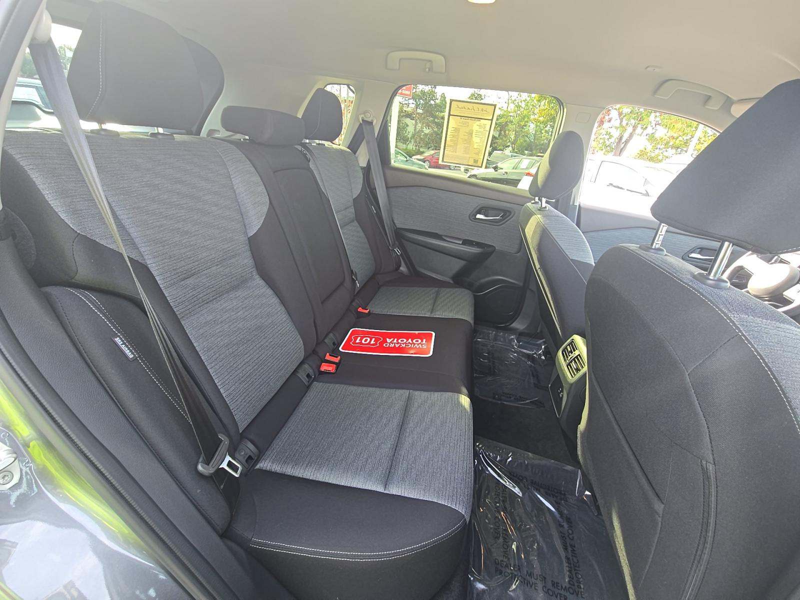 2023 Nissan Rogue SV FWD