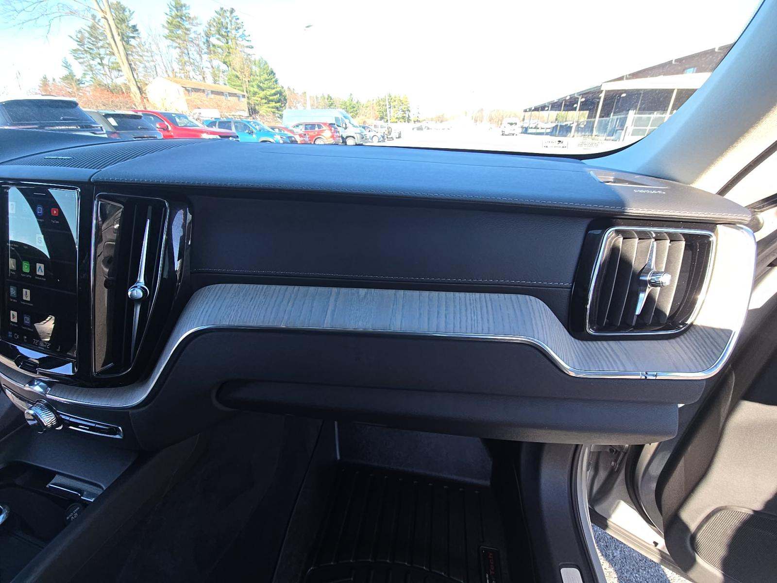 2022 Volvo XC60 B6 Inscription AWD