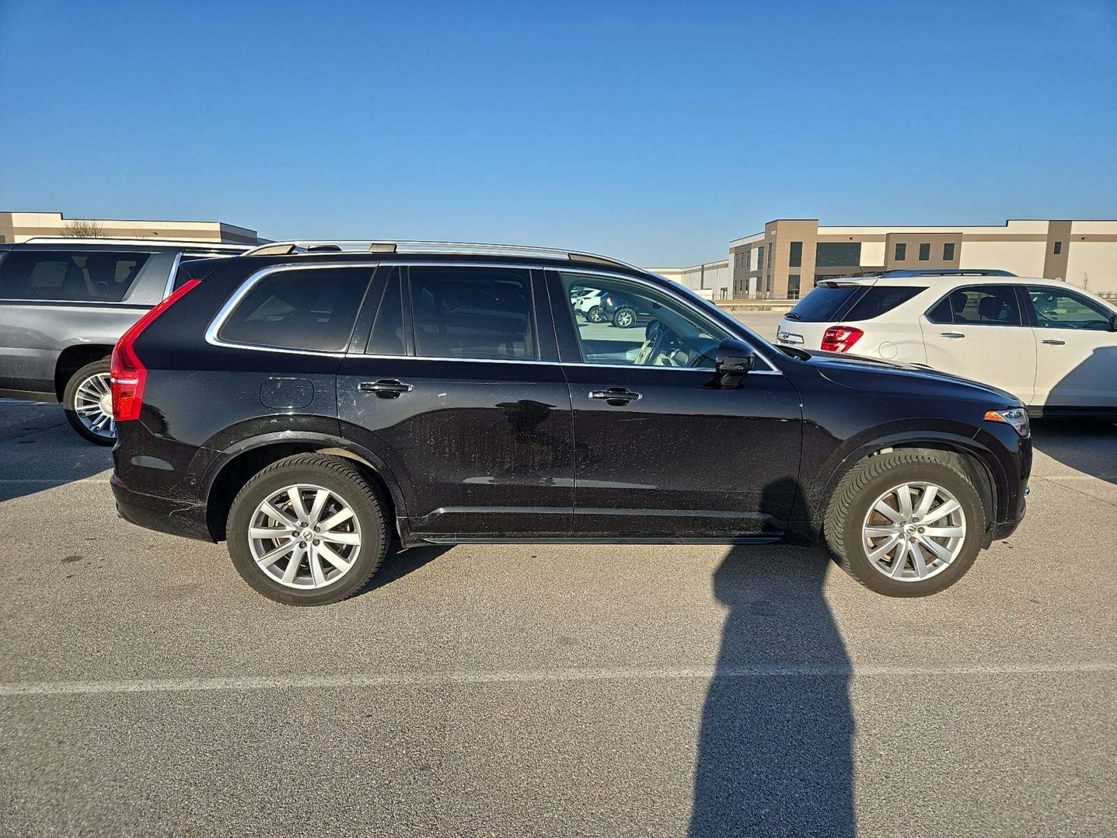 2018 Volvo XC90 T5 Momentum FWD