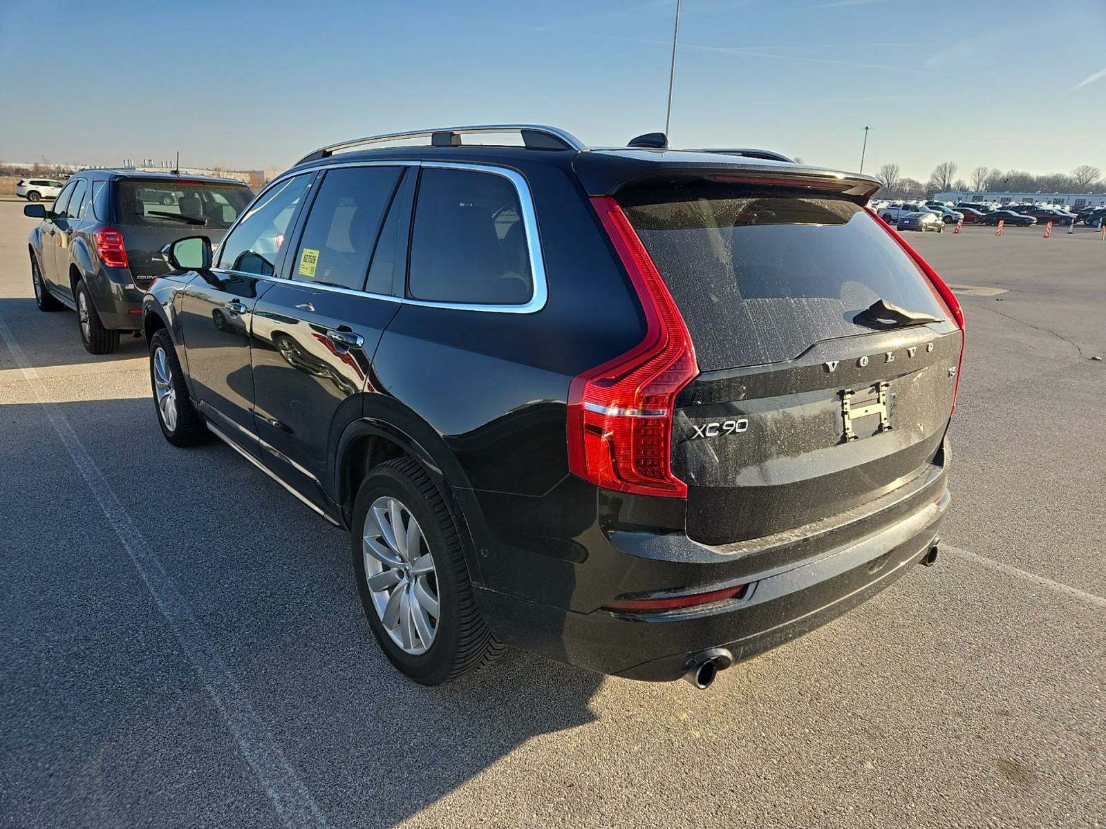 2018 Volvo XC90 T5 Momentum FWD