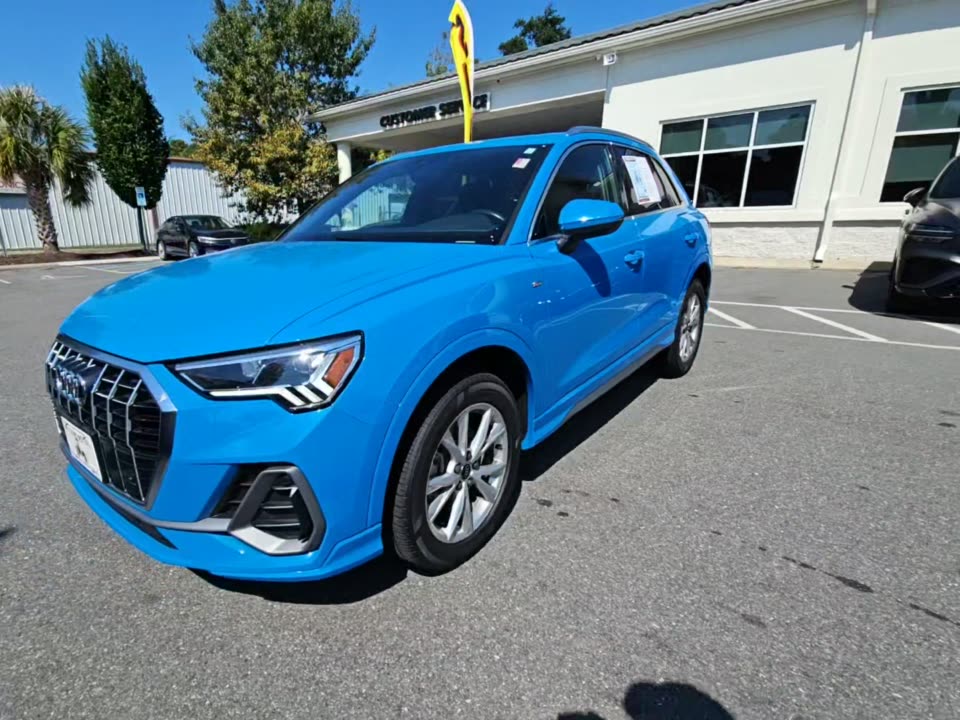 2023 Audi Q3 S line Premium