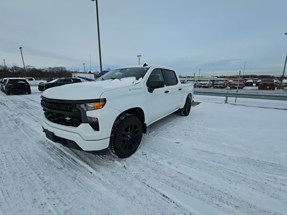2022 Chevrolet Silverado 1500 Custom AWD