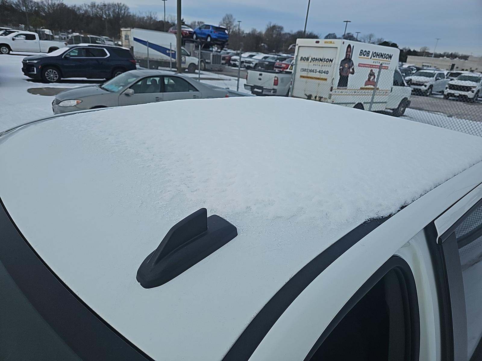 2022 Chevrolet Silverado 1500 Custom AWD