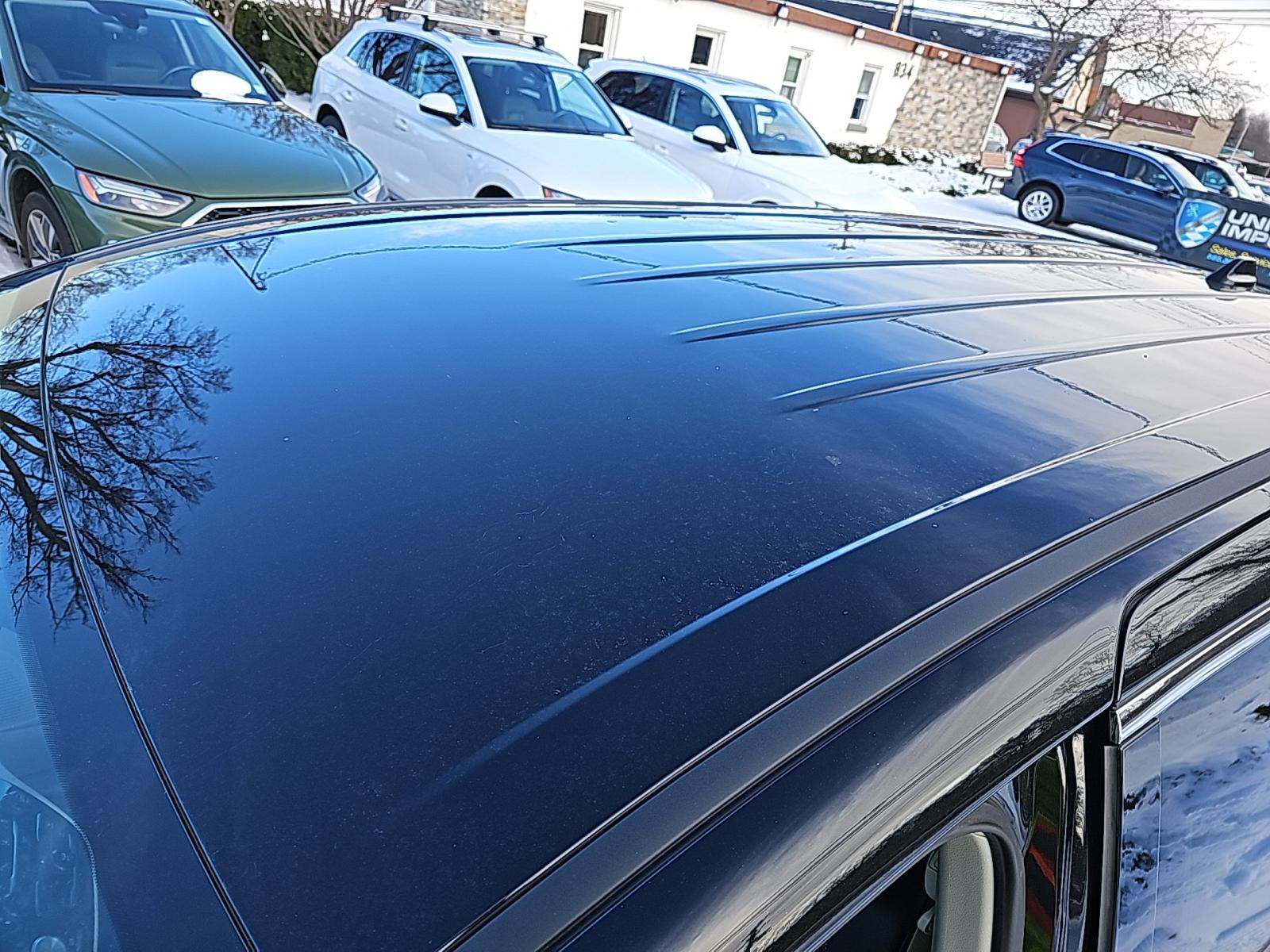 2023 Chrysler Pacifica Hybrid Touring L FWD