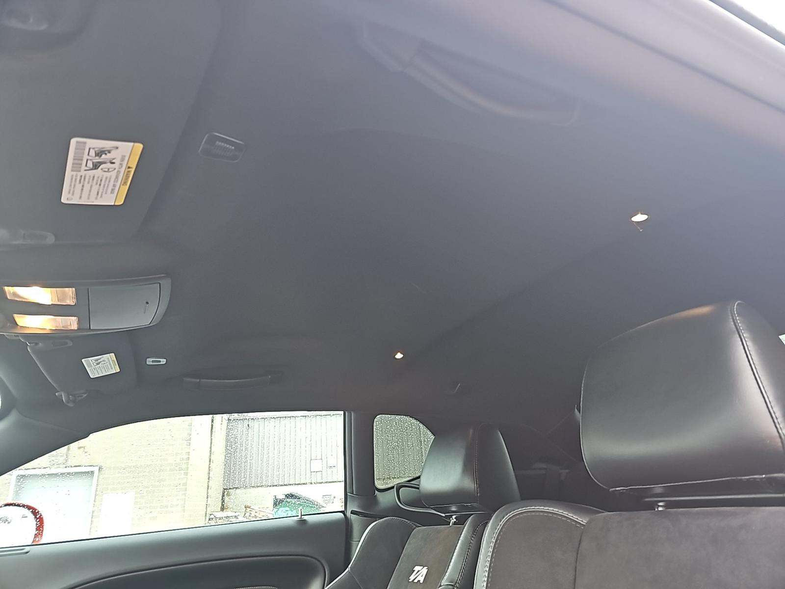 DODGE CHALLENGER - 7