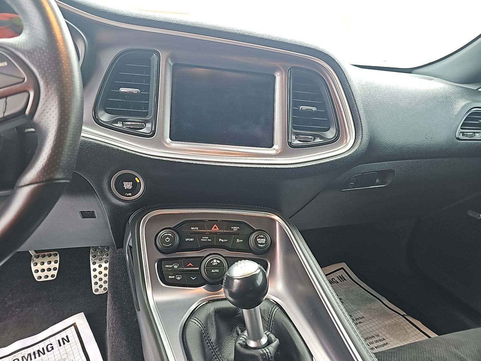 DODGE CHALLENGER - 6