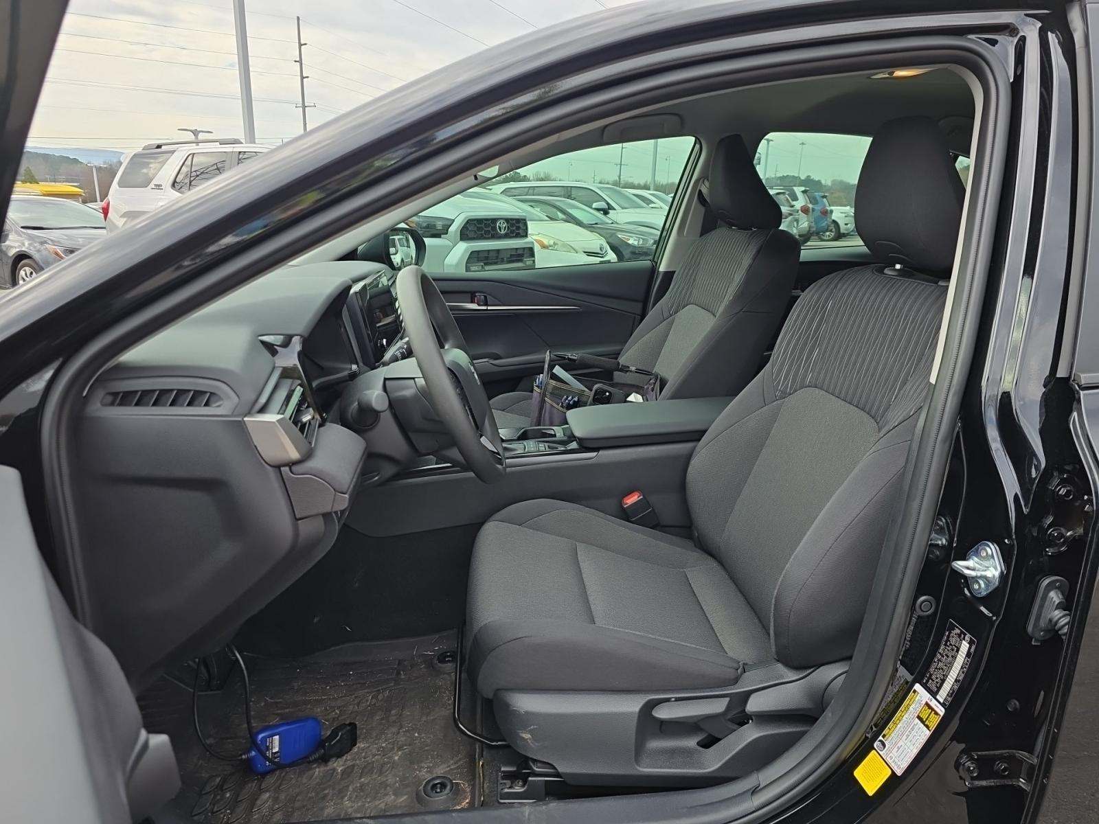 2025 Toyota Camry LE FWD