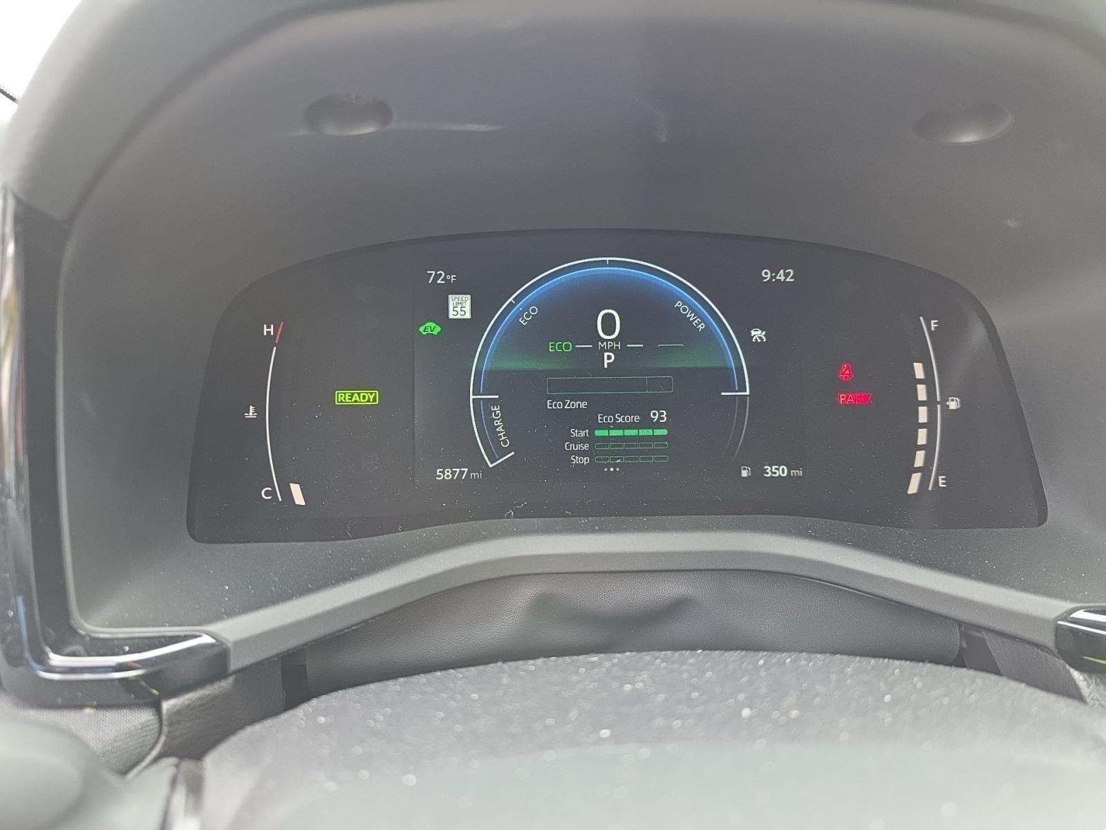 2025 Toyota Camry LE FWD