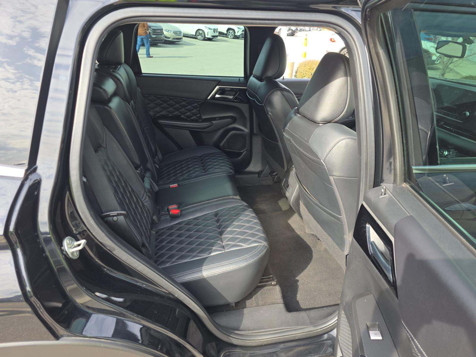 2022 Mitsubishi Outlander SEL Special Edition FWD