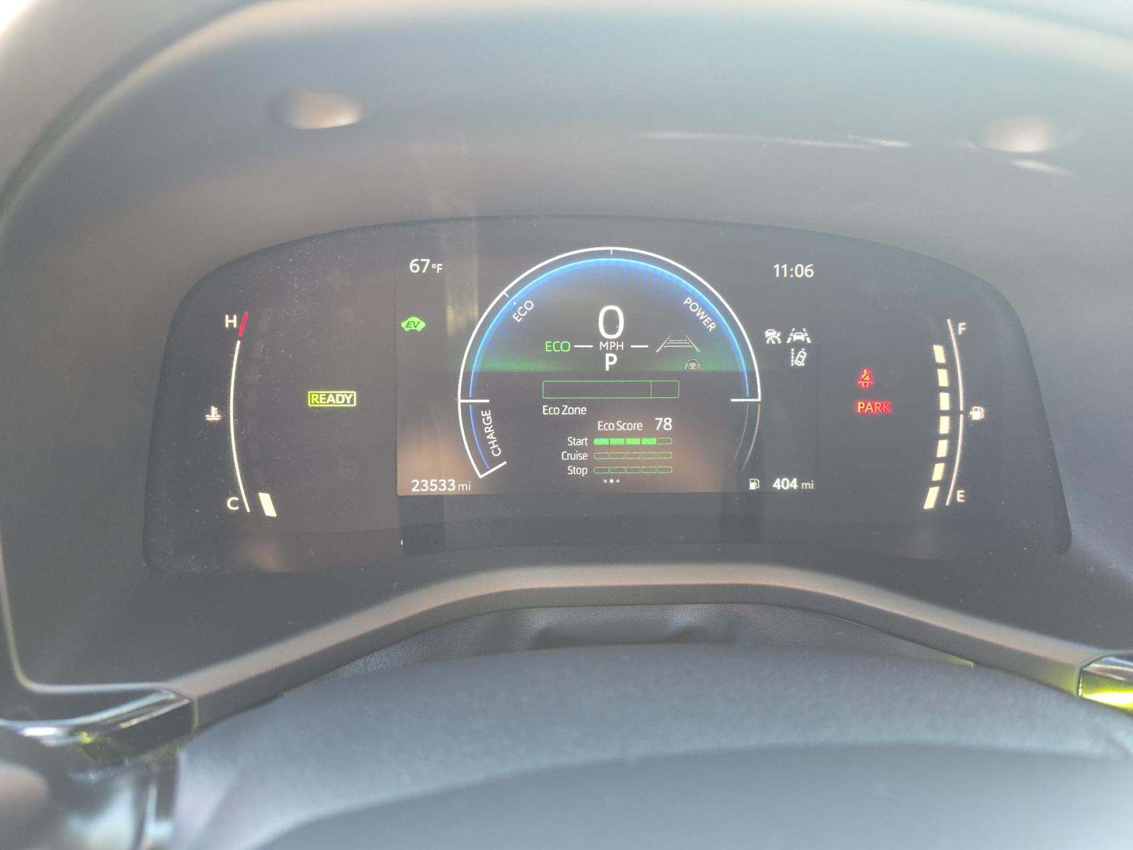 2025 Toyota Camry SE FWD