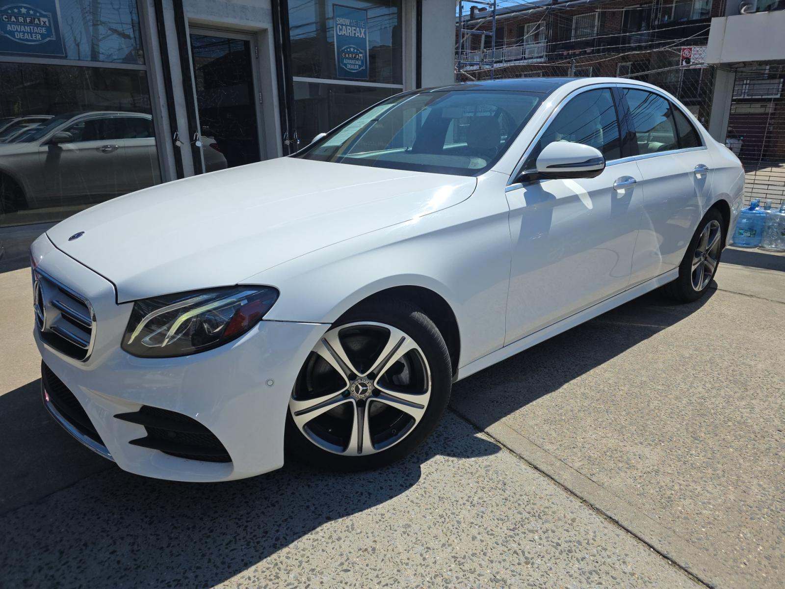 MERCEDES-BENZ E-CLASS - 1