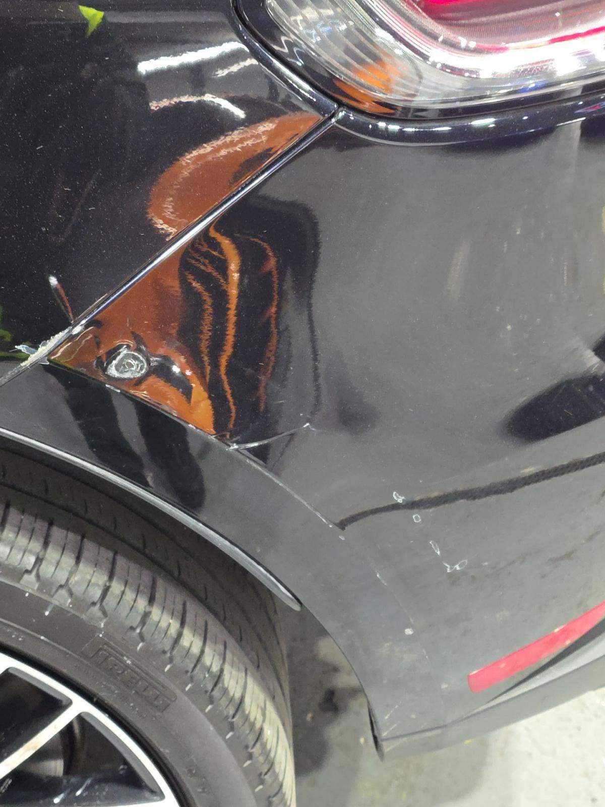 2022 Porsche Macan Base AWD