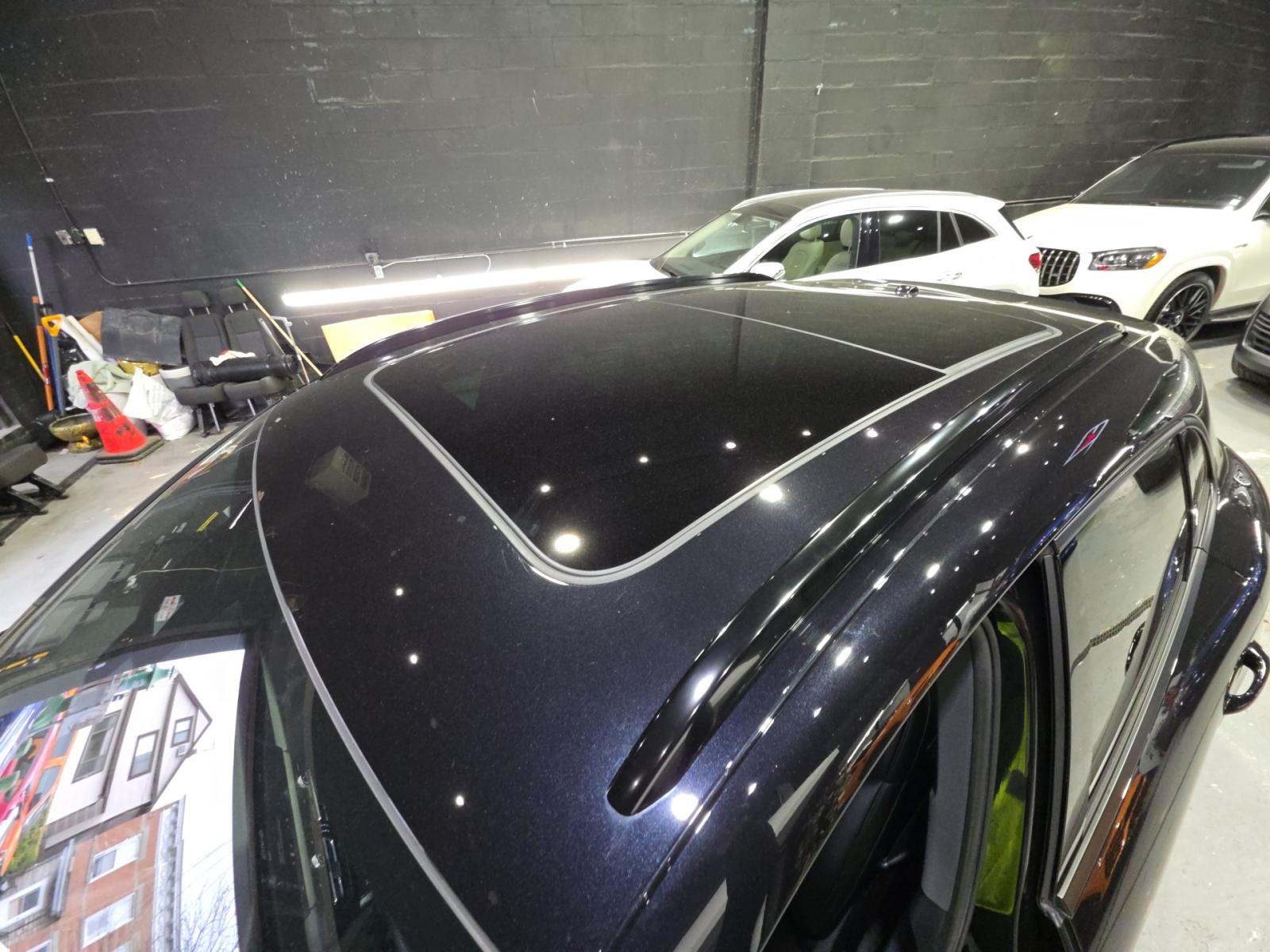 2022 Porsche Macan Base AWD