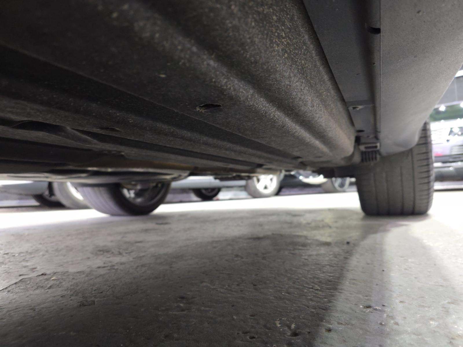 2022 Porsche Macan Base AWD