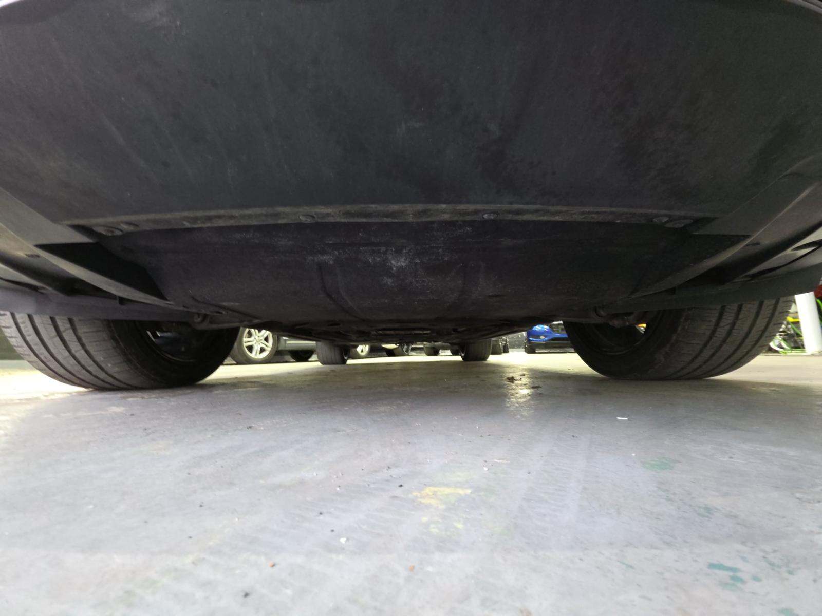 2022 Porsche Macan Base AWD