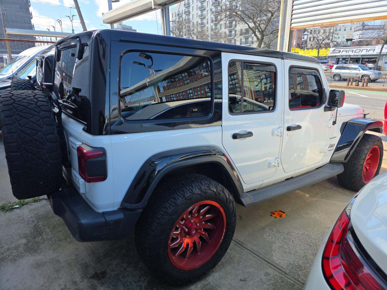 2018 Jeep Wrangler Unlimited Sahara AWD