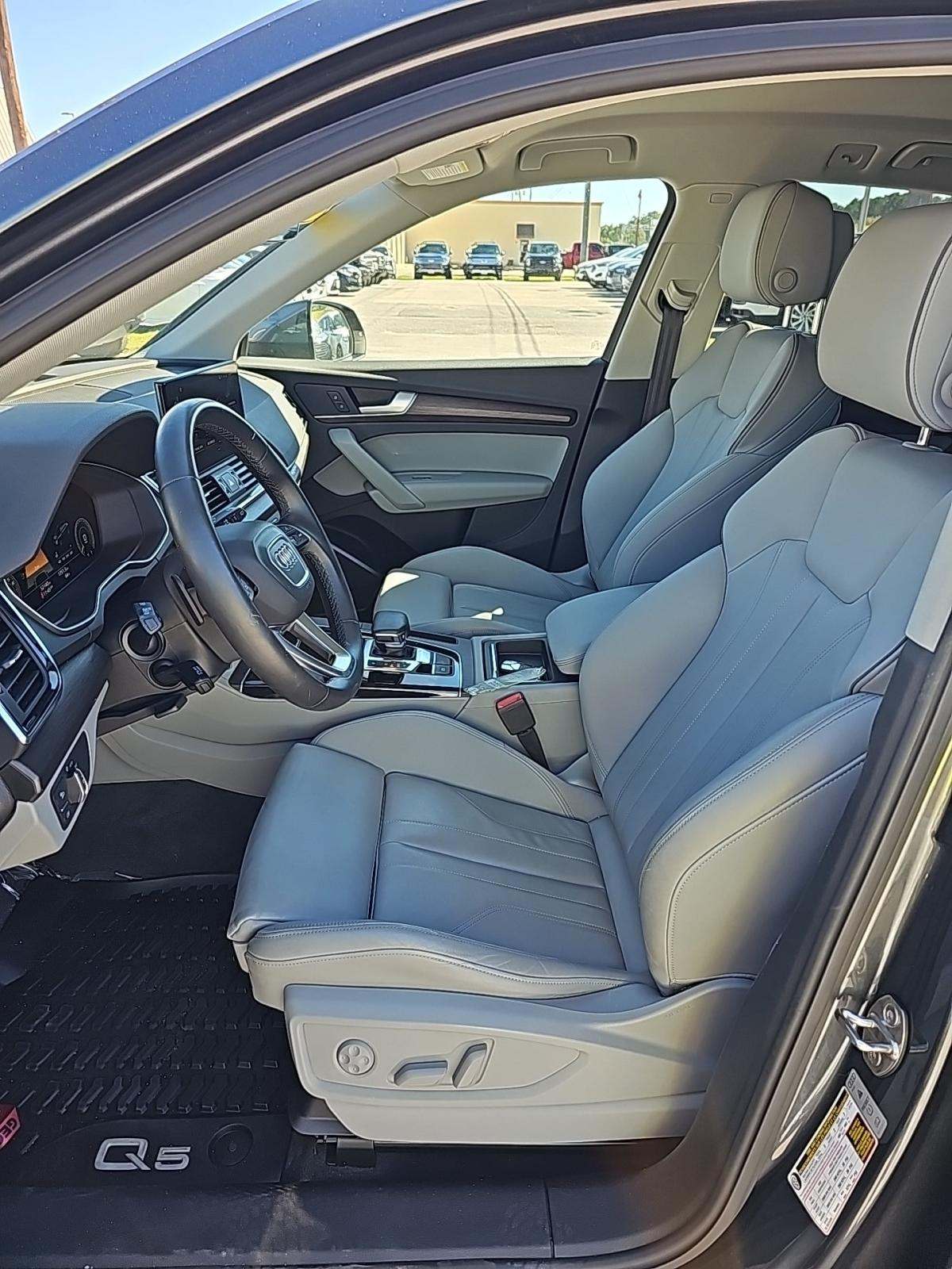 2022 Audi Q5 e Plug-In Hybrid S line Premium AWD