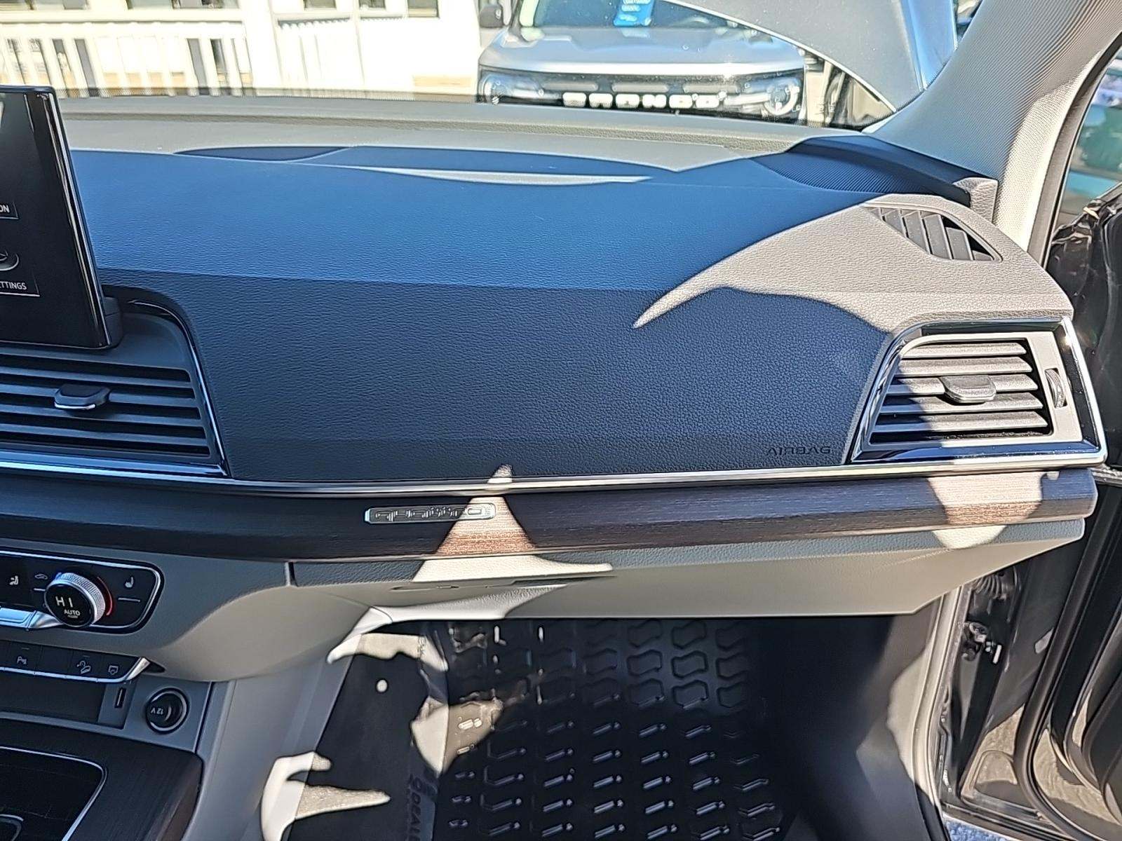 2022 Audi Q5 e Plug-In Hybrid S line Premium AWD