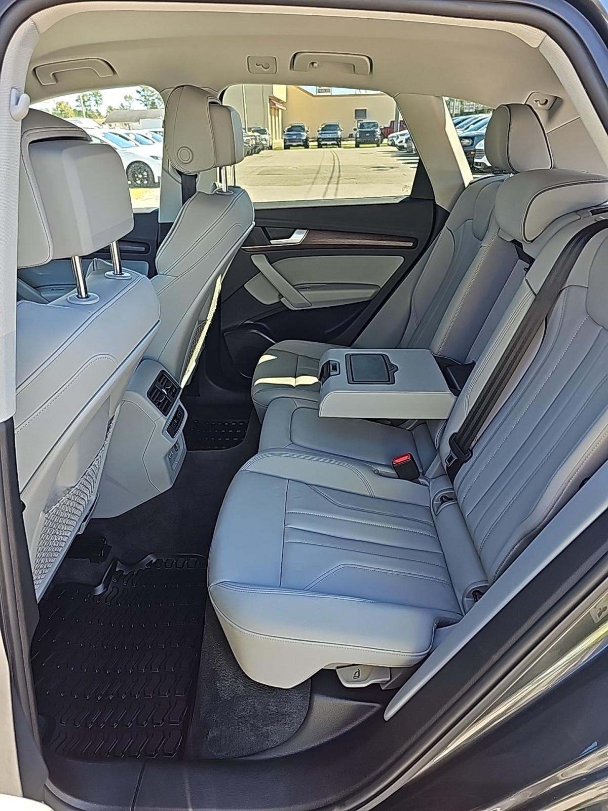 2022 Audi Q5 e Plug-In Hybrid S line Premium AWD