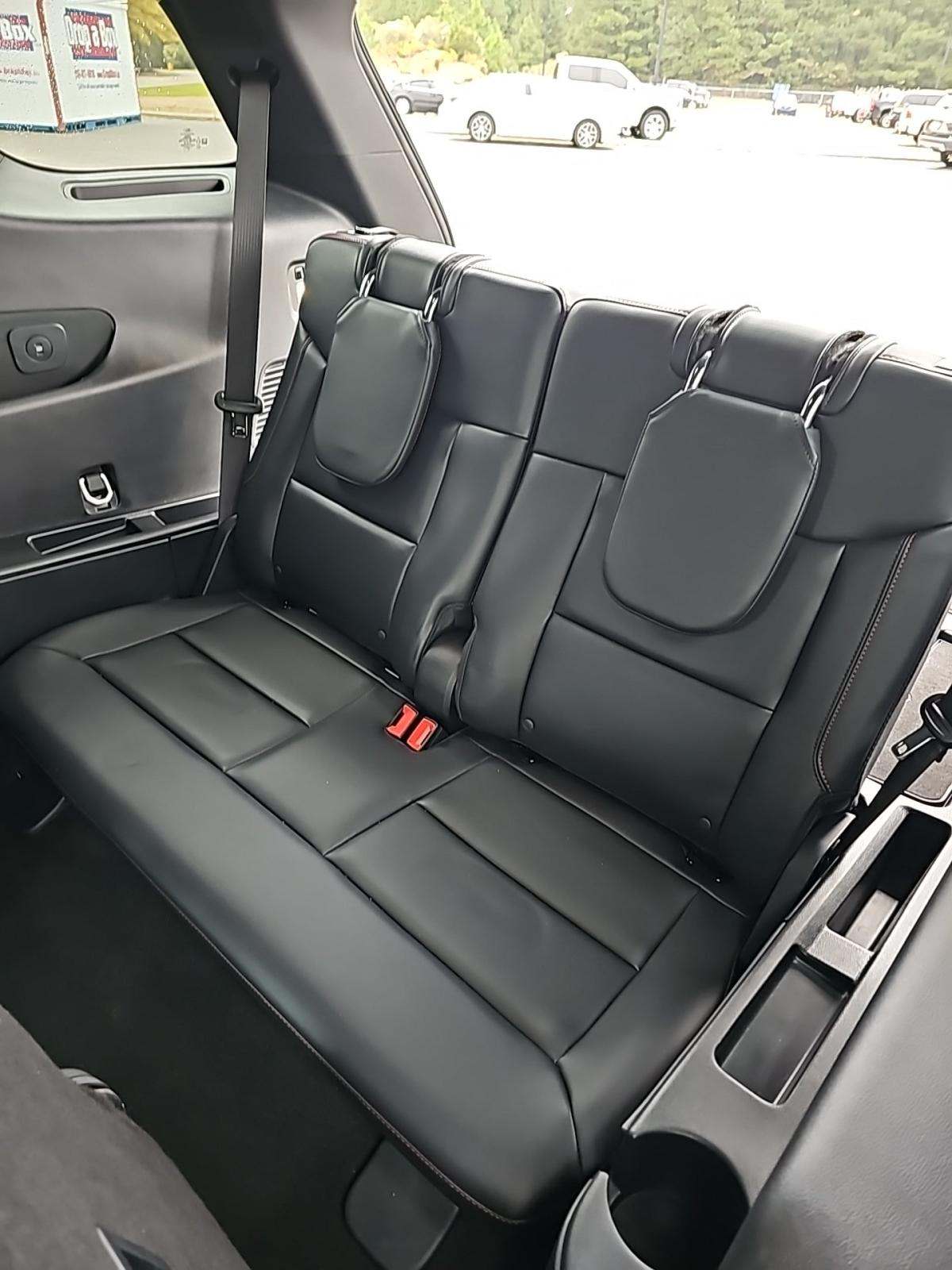 2025 Ford Explorer ST AWD