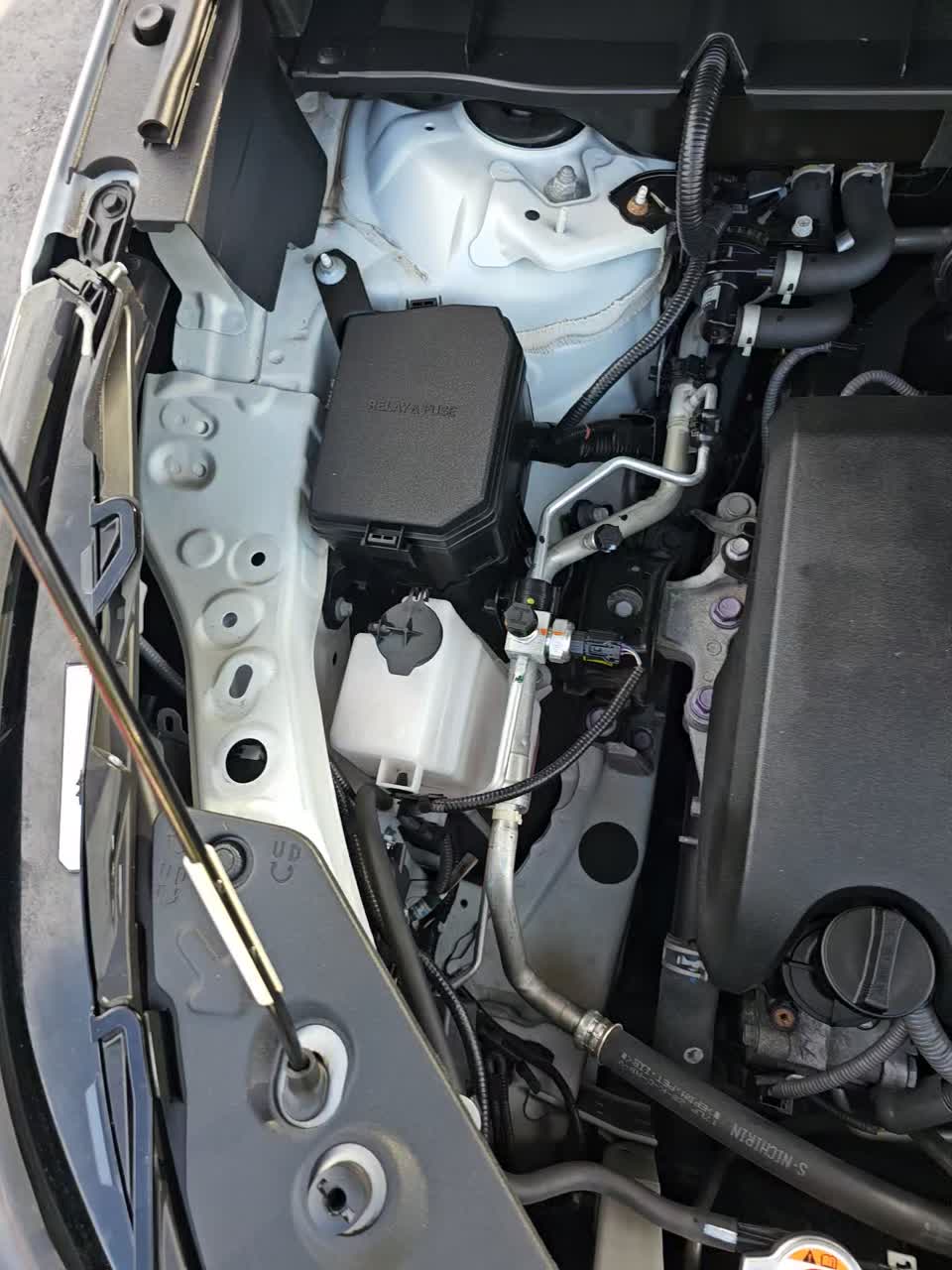 2020 Toyota Highlander L FWD