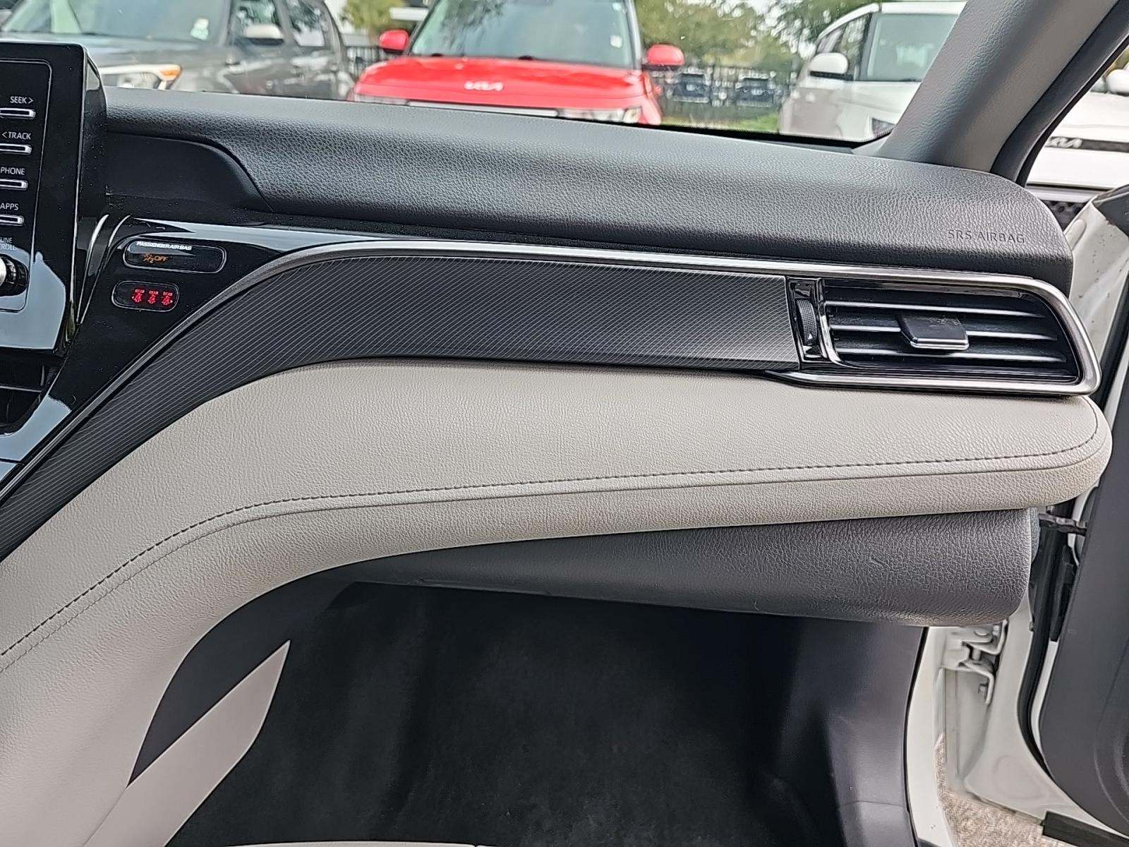 2022 Toyota Camry SE FWD