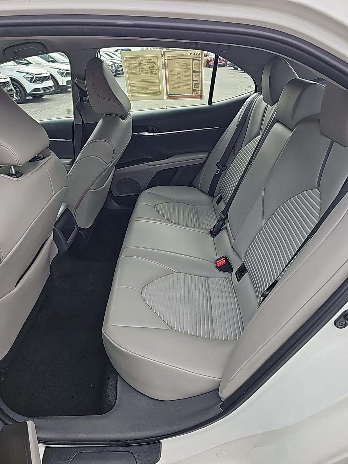 2022 Toyota Camry SE FWD