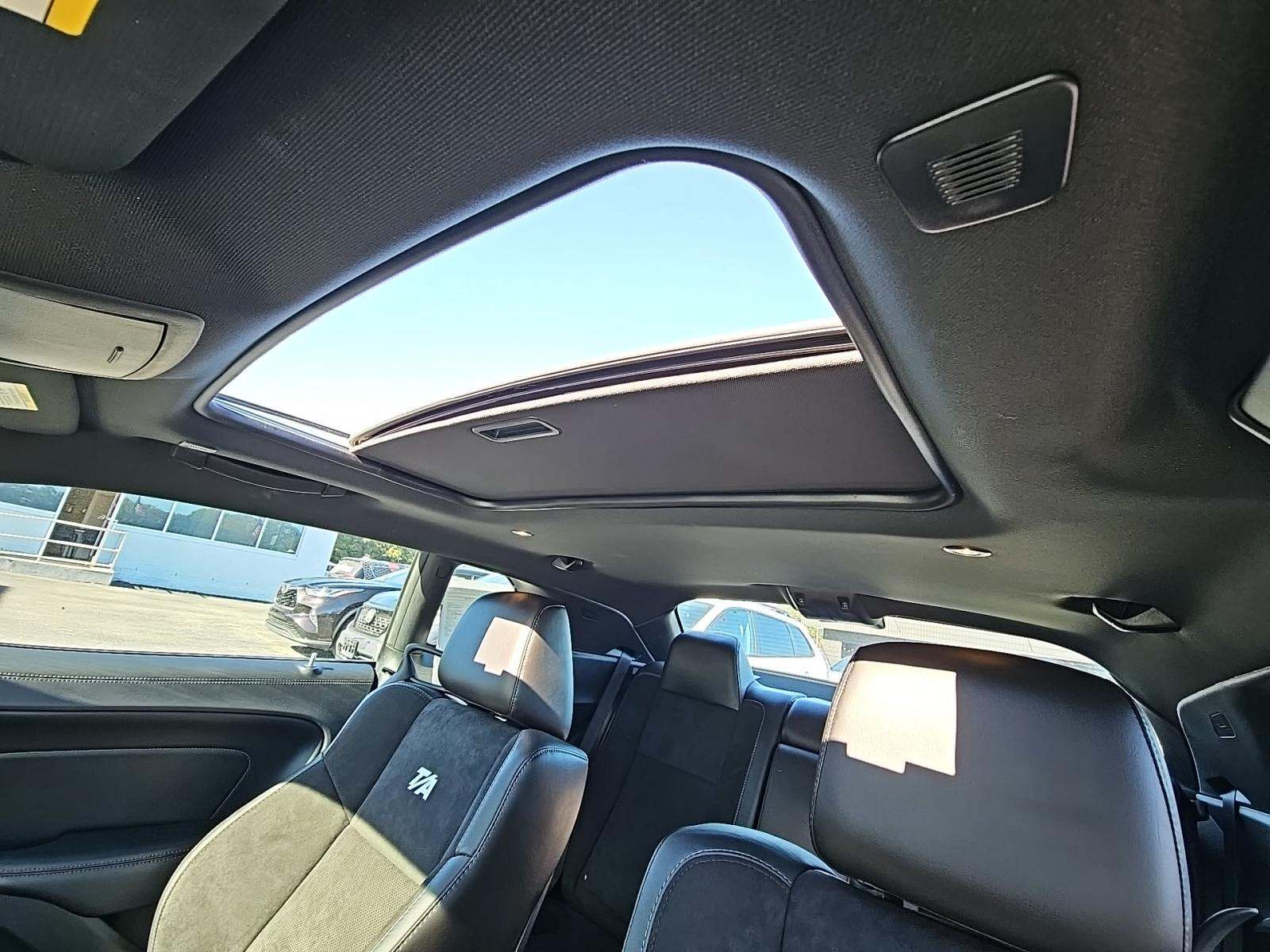 2023 Dodge Challenger R/T Scat Pack RWD